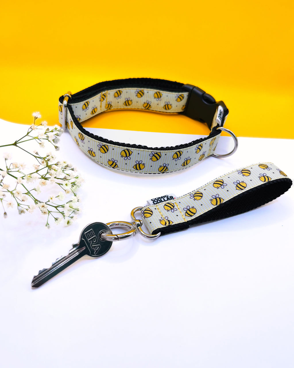 DOG COLLAR BUCKLE - BEE