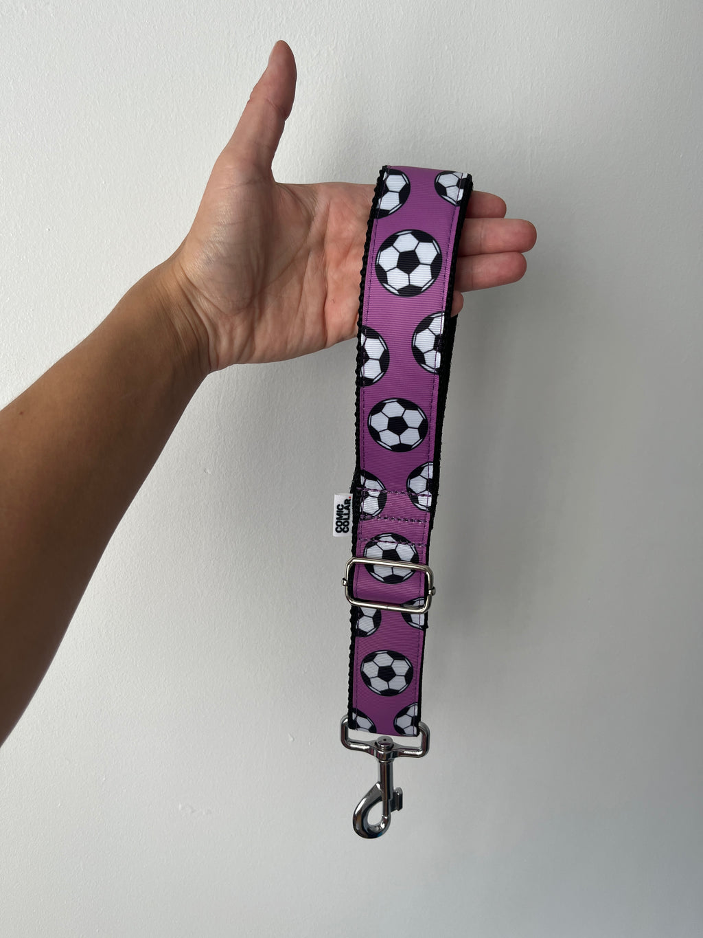 TRAFFIC LEAD - FOOTBALLS