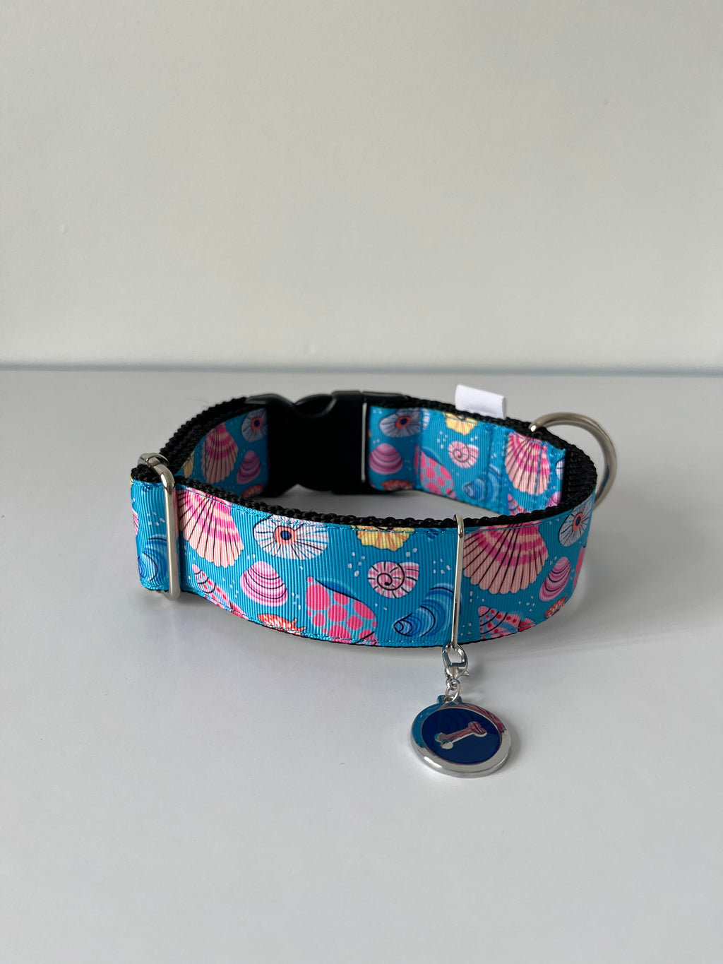 DOG COLLAR BUCKLE - SHELLS