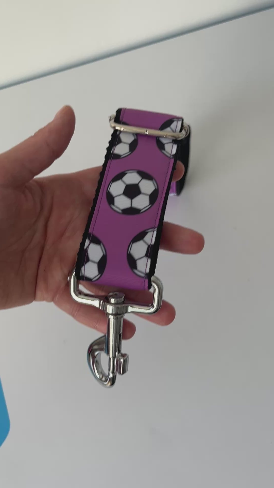 TRAFFIC LEAD - FOOTBALLS